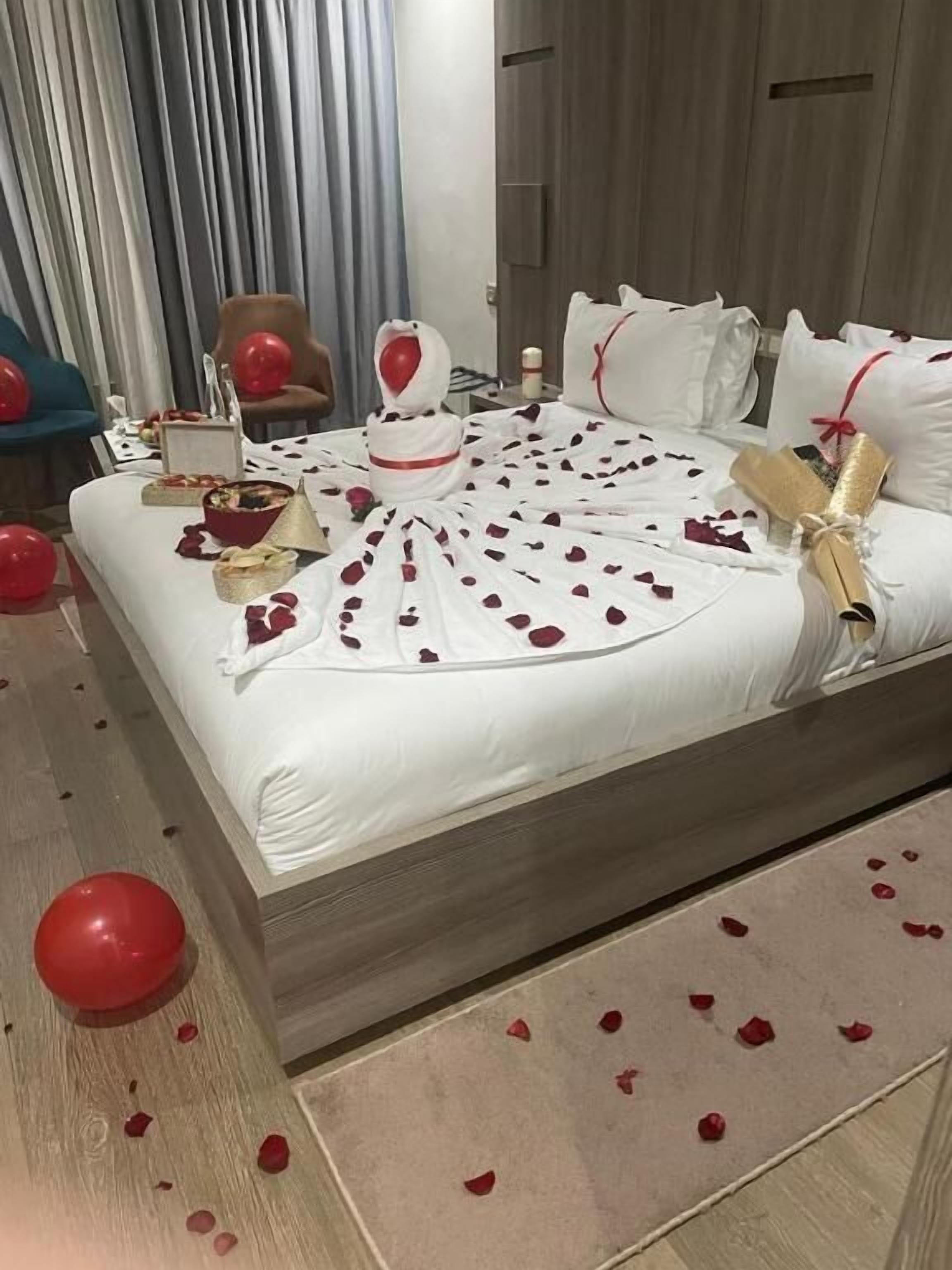 Single Room, City View