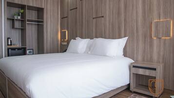 Superior Double Room, 1 Queen Bed | Minibar, in-room safe, blackout drapes, soundproofing