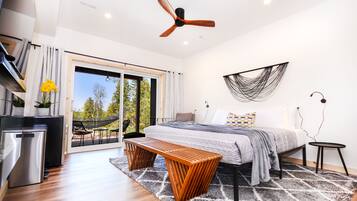 Luxury Suite | 1 bedroom, premium bedding, memory-foam beds, soundproofing
