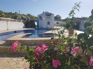 Outdoor pool - Casa King Coin country house (coin)