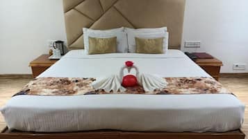 Family Room | 1 bedroom, free WiFi