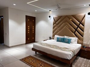 Superior Room | Free WiFi - Hotel Grand Riviera (Paonta Sahib)