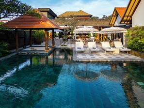 Outdoor pool - Adepa Resort (Kerobokan)