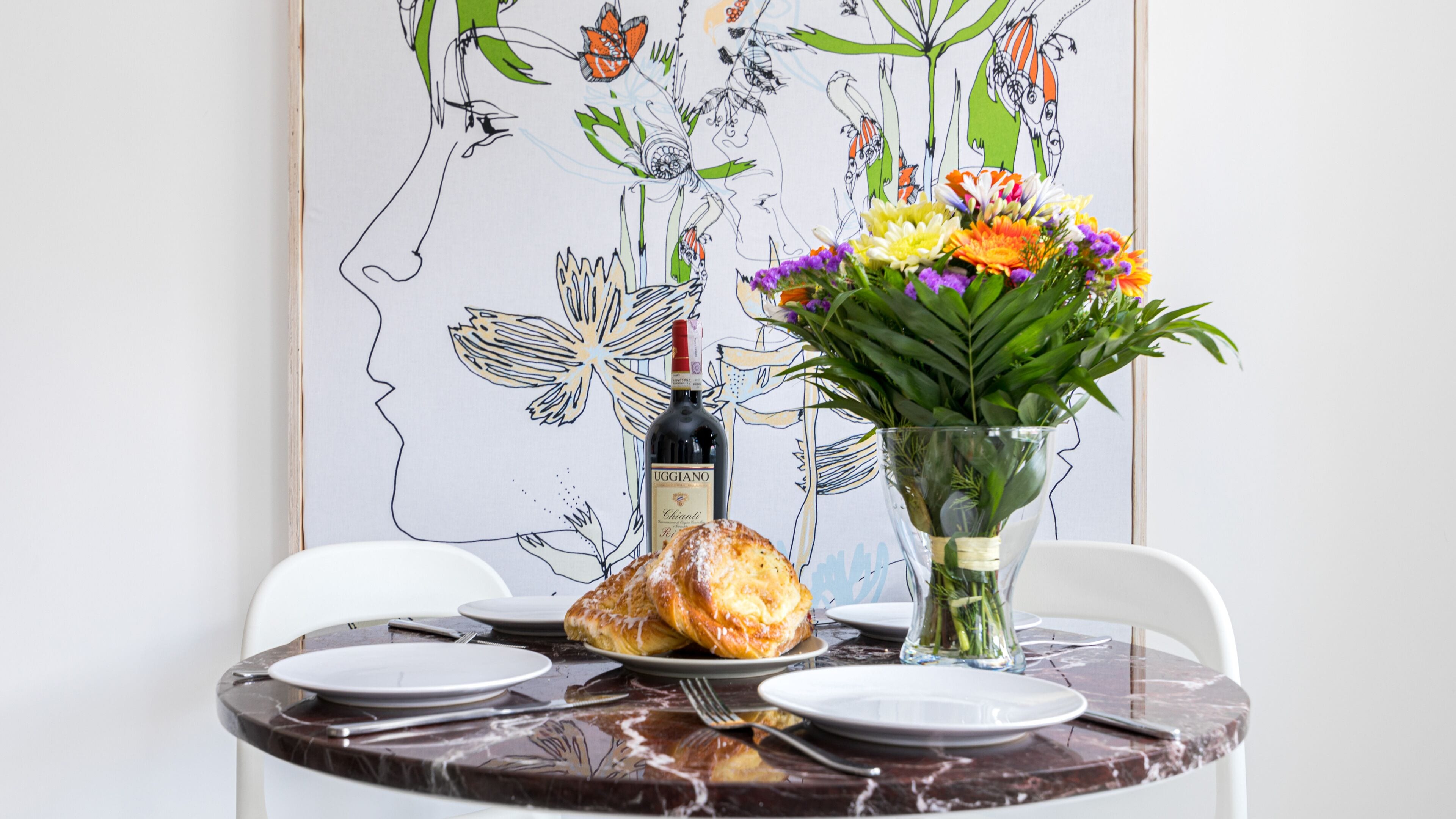 Design Apartment | In-room dining