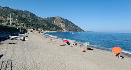 Three Steps from the Sea with Free Parking