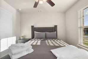 4 bedrooms, iron/ironing board, WiFi, bed sheets