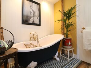 Luxury Double Room | Bathroom