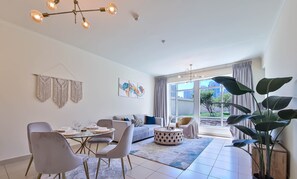 럭셔리 아파트 | 거실 공간