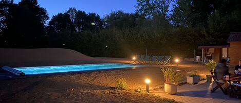 Piscine extérieure, piscine chauffée