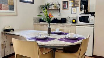 Basic Apartment | Private kitchen | Mini-fridge, microwave