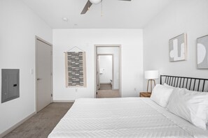 4 chambres, fer et planche à repasser, Wi-Fi, literie fournie