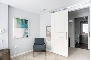 Interior - CozySuites Indy Loft 2BR Monument Circle (Indianapolis)