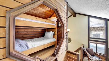 2 bedrooms, free WiFi