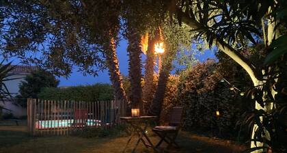 Villa Avec Piscine Chauffée et Jardin de Plein Pied