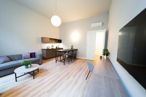 Apartment | Soundproofing, iron/ironing board, free cribs/infant beds, free WiFi - Karl BY ZEITRAUM (Prague)
