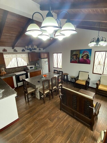 35 minutes from Quito airport country house in Pintag