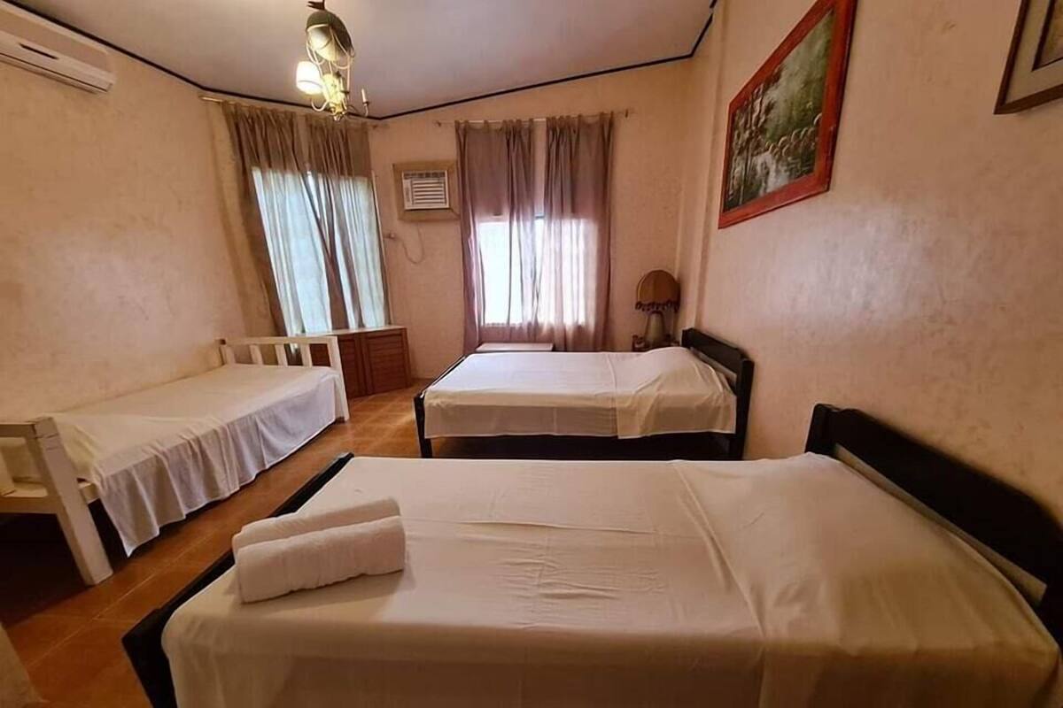 1 habitación, espacio para trabajar con laptop y wifi gratis