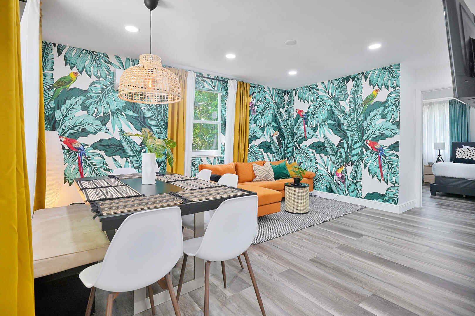 Vacay Spot Wynwood Jungle Getaway BBQ, Patio Vibes