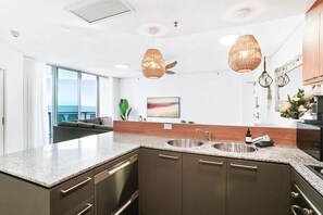 Fridge, microwave, oven, stovetop - Luxury Waterfront Condo with Stunning Ocean Views in the Heart of Cairns (Cairns City)