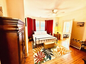 5 bedrooms, desk, iron/ironing board, free WiFi