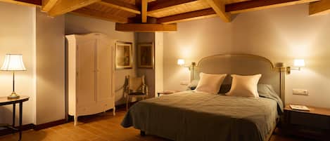 Superior Apartment, 1 King Bed, Non Smoking
