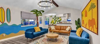 Beautiful 5BR Houston Designer Villa