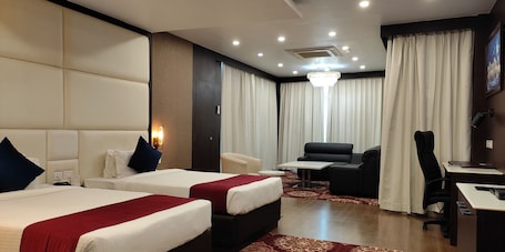 Deluxe Room. Hotel Vidya Residency