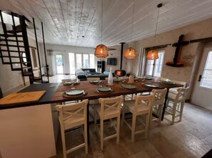 Dining - Maison 12 Pers, à 1 mn à Pied du Port, des Restaurants et de la mer (Saint-Vaast-la-Hougue)