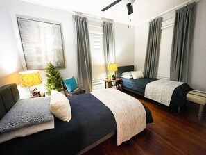 3 bedrooms, in-room safe, desk, iron/ironing board