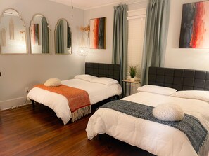 3 chambres, coffres-forts dans les chambres, bureau