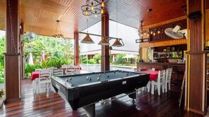 Poolside bar