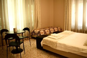 5 Schlafzimmer, kostenloses WLAN, Bettwäsche