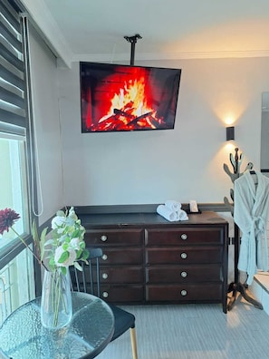 Luxury Double Room | Blackout drapes, iron/ironing board, free WiFi, bed sheets