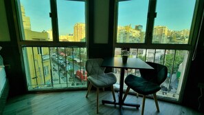 Habitación cuádruple | Cortinas blackout, tabla de planchar con plancha y wifi gratis 