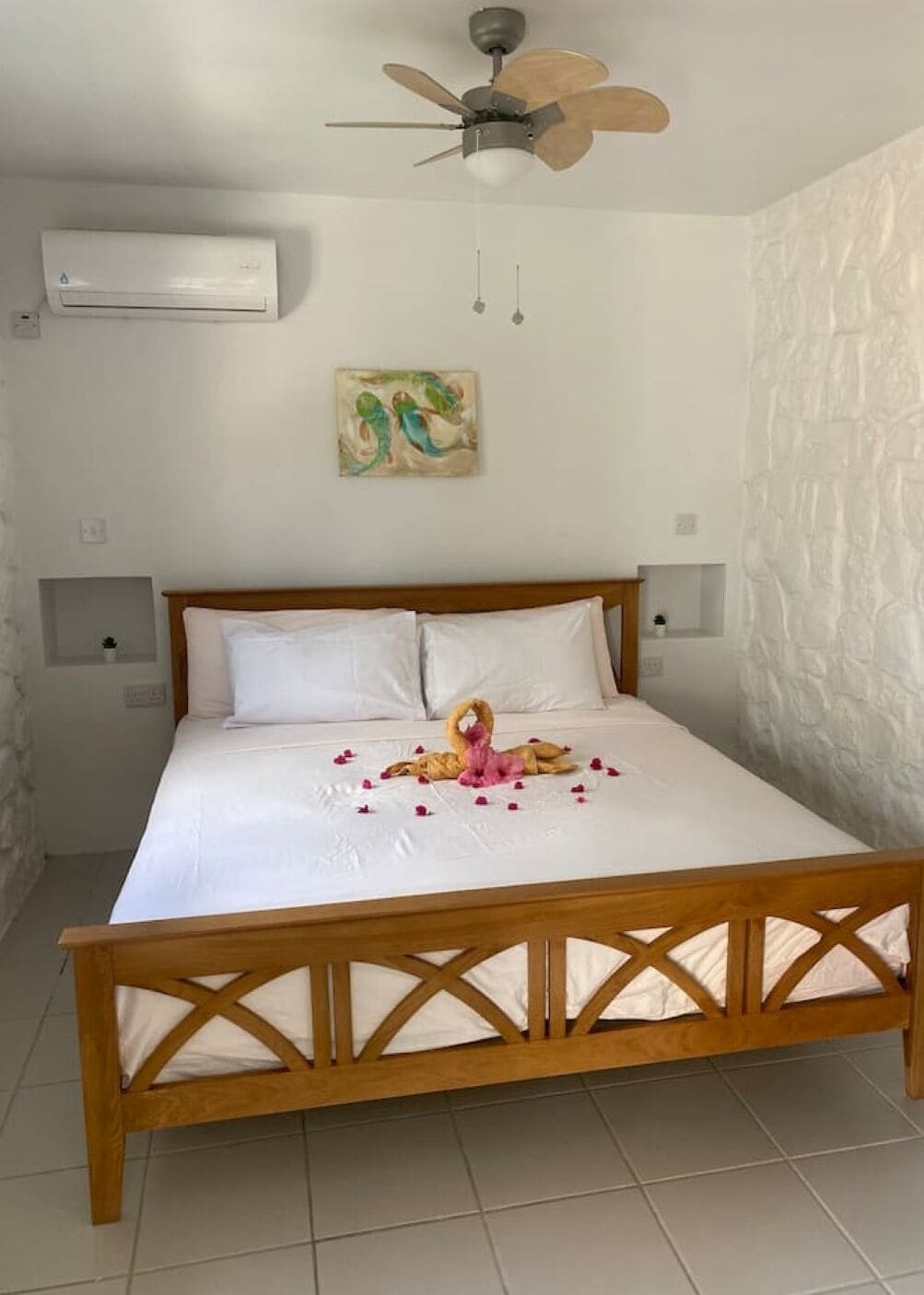 1 bedroom, free WiFi, bed sheets