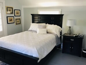 3 slaapkamers, een bureau, een strijkplank/strijkijzer, gratis wifi