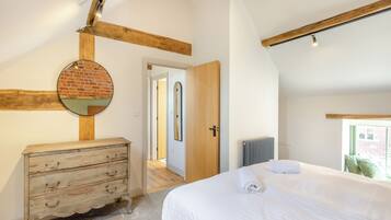 5 chambres, Wi-Fi gratuit, draps fournis