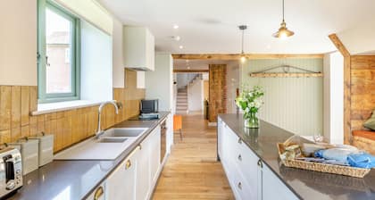 The Stables - UK44139