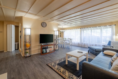 Charming country home in Wesley Chapel. Acre land with natural view.