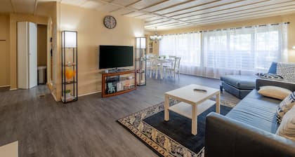 Charming country home in Wesley Chapel. Acre land with natural view.