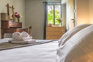 7 chambres, fer et planche à repasser, Wi-Fi gratuit