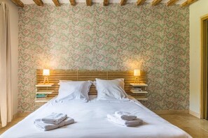 7 bedrooms, iron/ironing board, free WiFi, wheelchair access