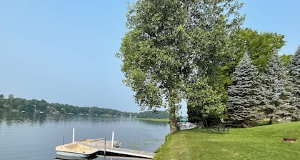 On the Shores of Algonquin w/ Private Dock - Lower Level