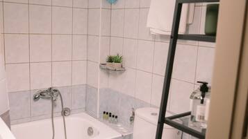 Apartment | Bathroom