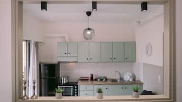 Apartment | Private kitchen | Fridge, oven, coffee/tea maker, cookware/dishes/utensils