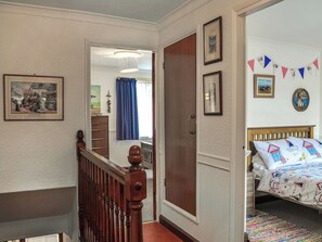 2 quartos, Wi-Fi de cortesia, roupa de cama