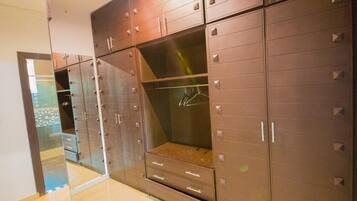 Luxury Room, 1 Bedroom | 1 bedroom, free WiFi