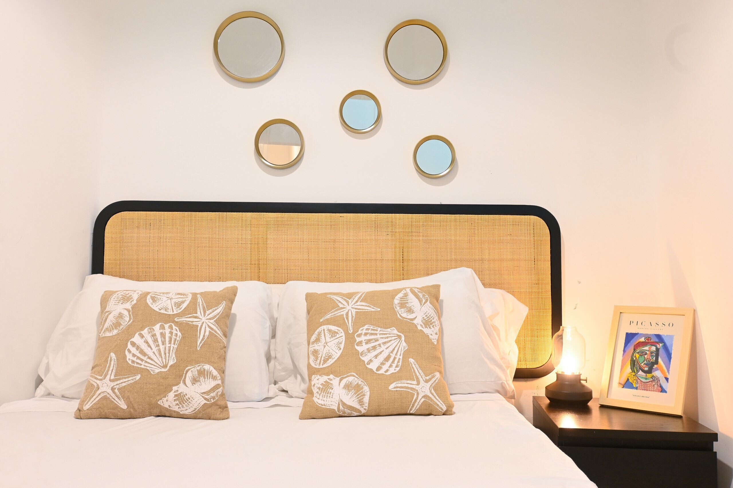 1 slaapkamer, een strijkplank/strijkijzer, gratis wifi