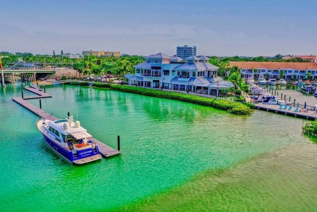 Marina/club náutico