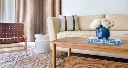 Surf Shack! Pool table! Fire Pit! 10 min to beach!